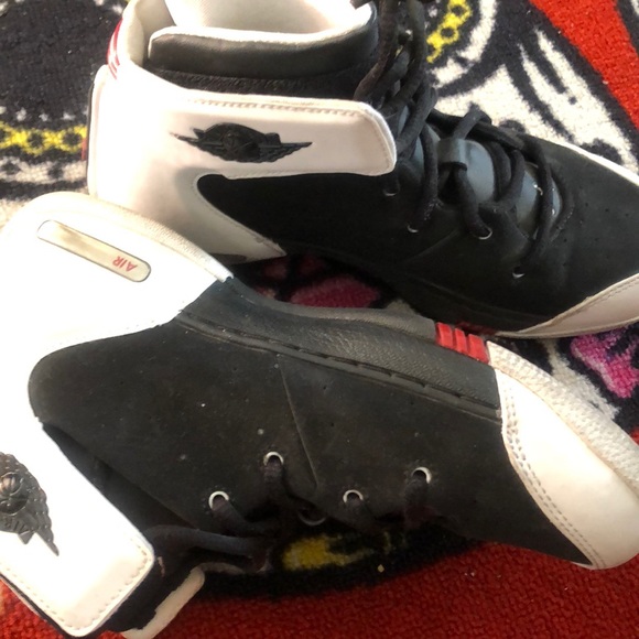 Carmelos - Picture 2 of 2